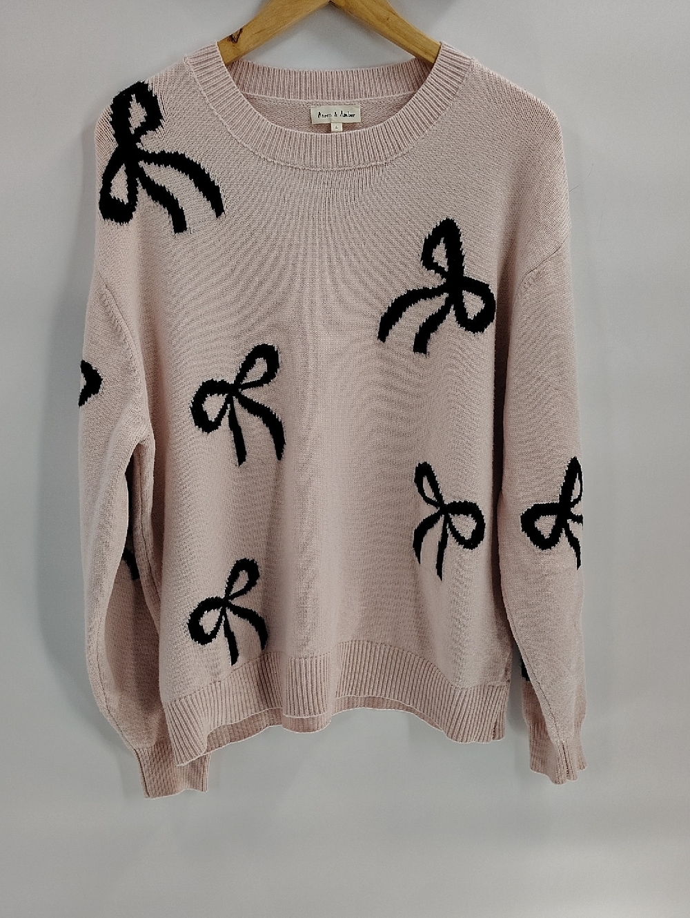 AARON & AMBER Je Taime Bow Sweater Pink Black Bow Size Large